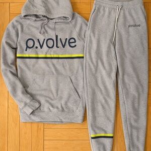 P.Volve Sweatshirt & Jogger sweat set